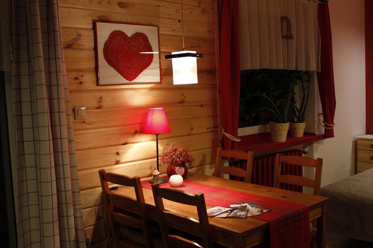Willa Pod Aniolem - Pokoje Goscinne & Apartamenty Z Widokiem Na Gory Szczyrk Kültér fotó